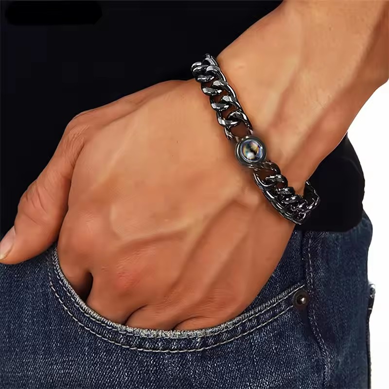 with Personalized Photo Projec - Body Jewelry Titanium recensione e prezzo