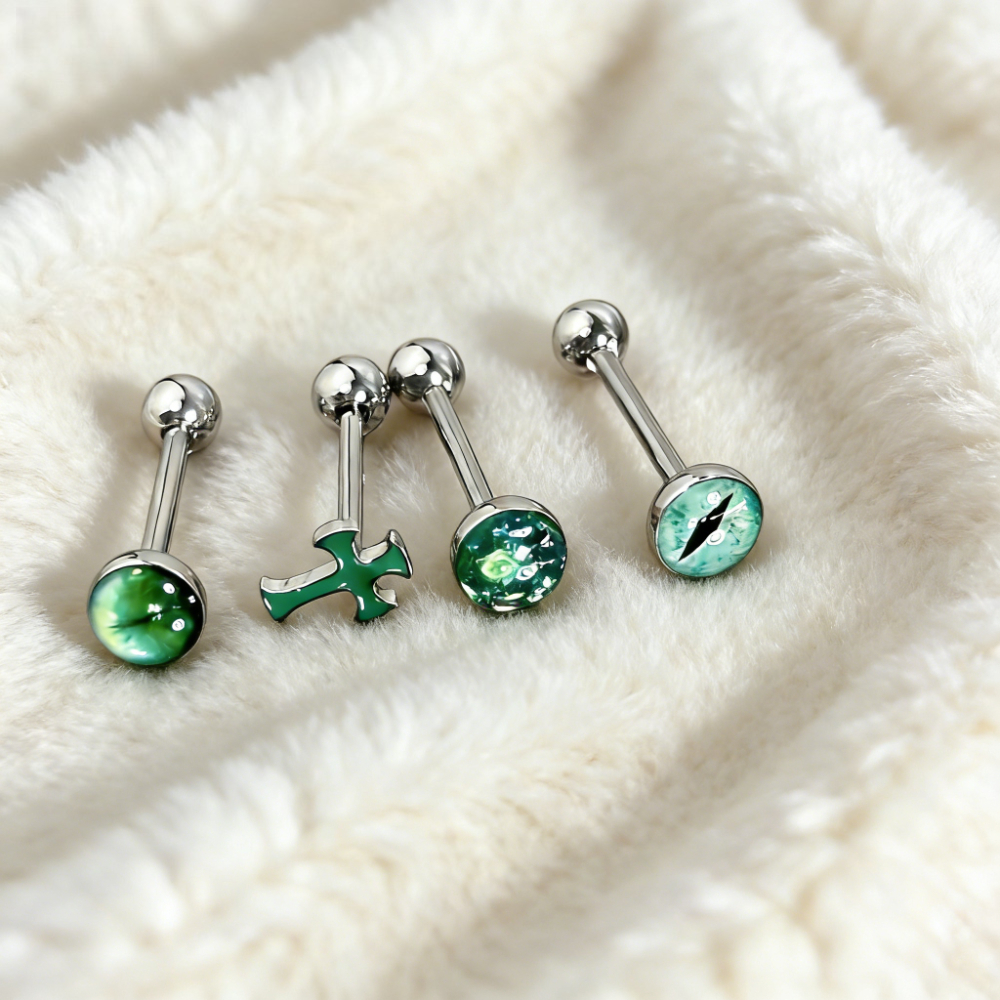 1Pc High-Quality Trendy Green  - Body Jewelry Titanium recensione e prezzo